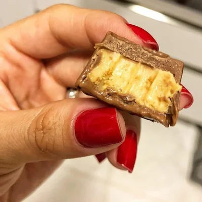 Recipe of Candy pictures with peanut butter on the DeliRec recipe website