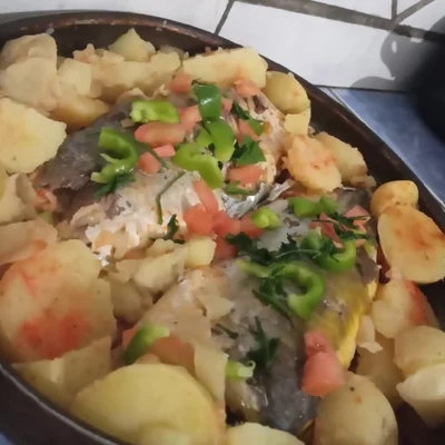 Recipe of mullet with potatoes in the oven on the DeliRec recipe website