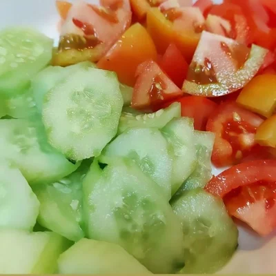 Recipe of Cucumber and tomato salad on the DeliRec recipe website