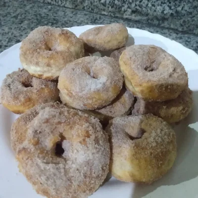 Receita de Donuts de Açúcar com Canela  no site de receitas DeliRec