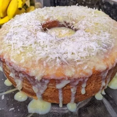 Recipe of creamy coconut cake on the DeliRec recipe website