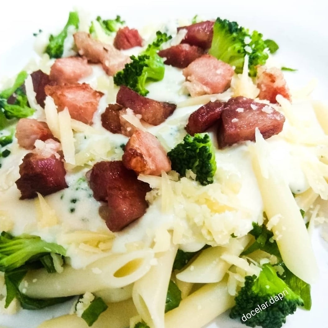 Photo of the Pene noodles in white sauce – recipe of Pene noodles in white sauce on DeliRec