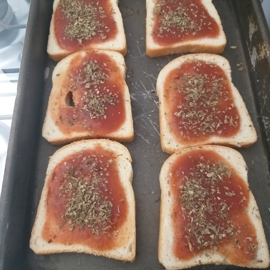 Foto da Pizza de pão de forma da tatah  - receita de Pizza de pão de forma da tatah  no DeliRec