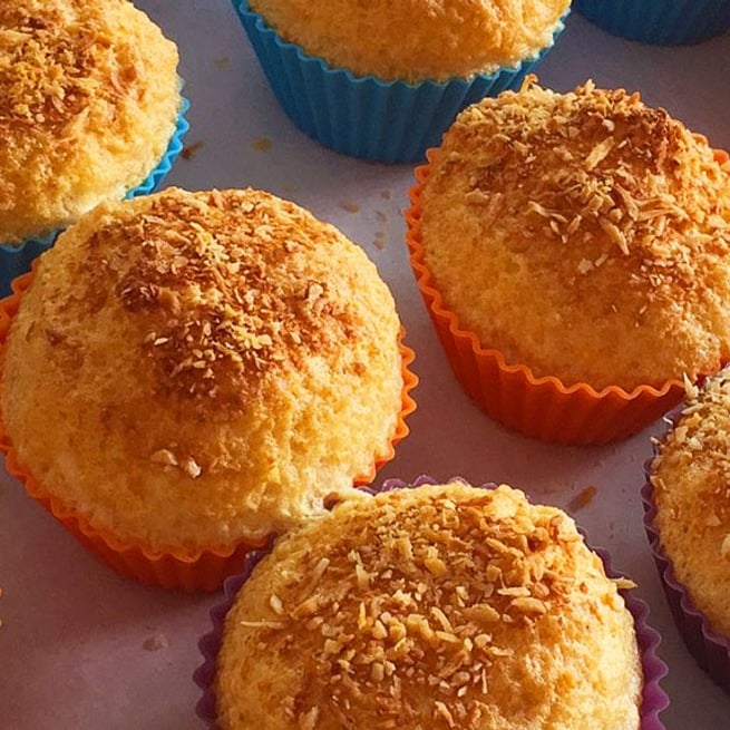 Receta de Muffins de vainilla con coco low carb para no salirte de la dieta  | DeliRec