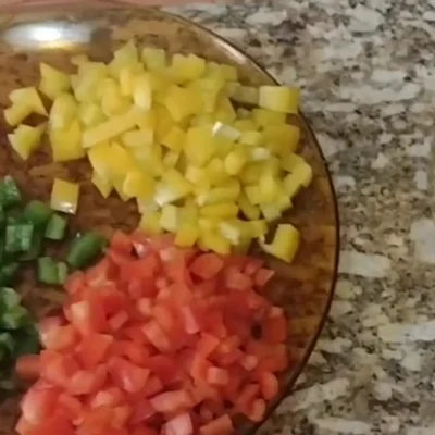 Recette de Salade de tomates et maïs sur le site de recettes DeliRec