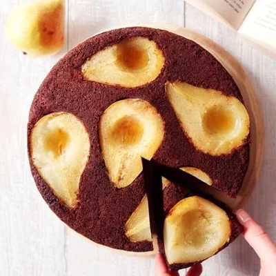 Recipe of vegan pear cake on the DeliRec recipe website