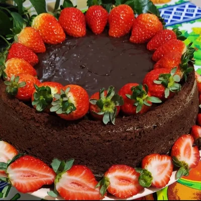 Recipe of Chocolate fondue cake with strawberries on the DeliRec recipe website