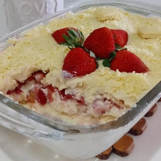 Photo of the White chocolate pavé with strawberries 🍓 – recipe of White chocolate pavé with strawberries 🍓 on DeliRec