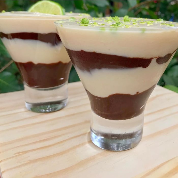 Photo of the Lemon Mousse with Chocolate – recipe of Lemon Mousse with Chocolate on DeliRec