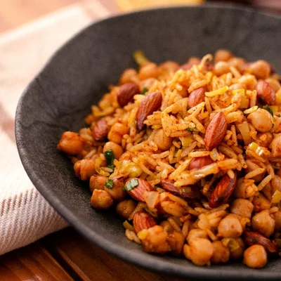 Recipe of Rice with chickpeas and 12 spices on the DeliRec recipe website