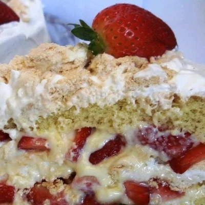 Recipe of Strawberry filling for cakes, truffles, pies... on the DeliRec recipe website