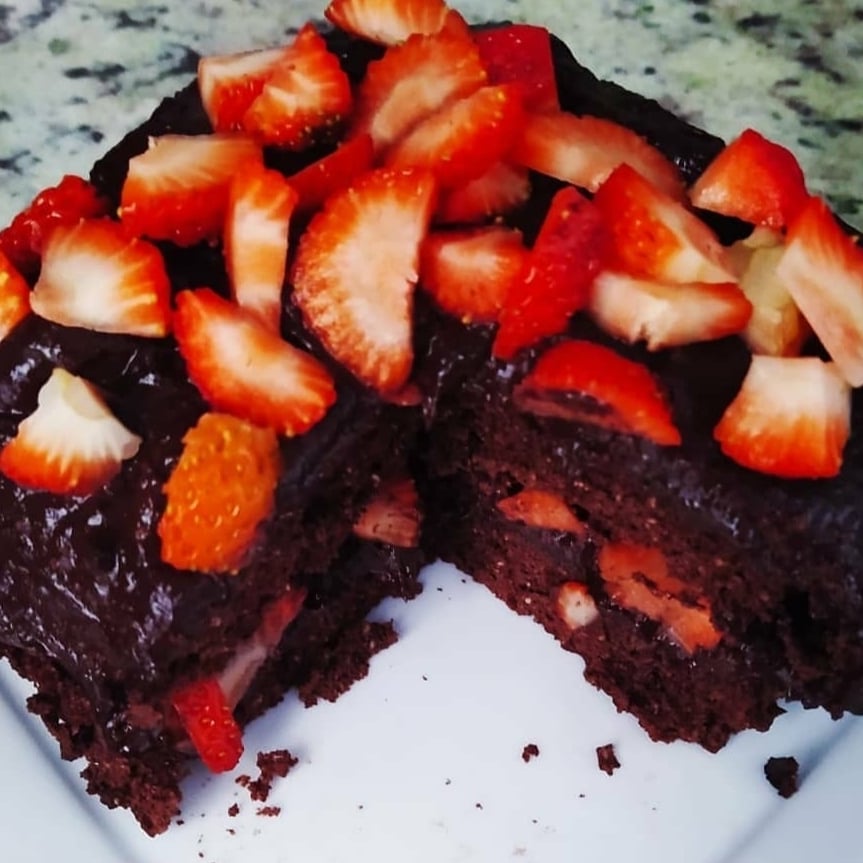Photo of the Stuffed Fit Cake 🍓🍫 – recipe of Stuffed Fit Cake 🍓🍫 on DeliRec