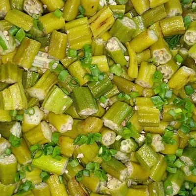 Recipe of okra with garlic on the DeliRec recipe website