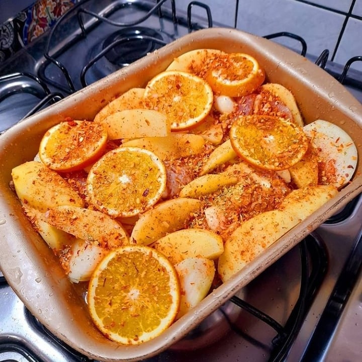 Foto da Sobrecoxas de frango na laranja  - receita de Sobrecoxas de frango na laranja  no DeliRec