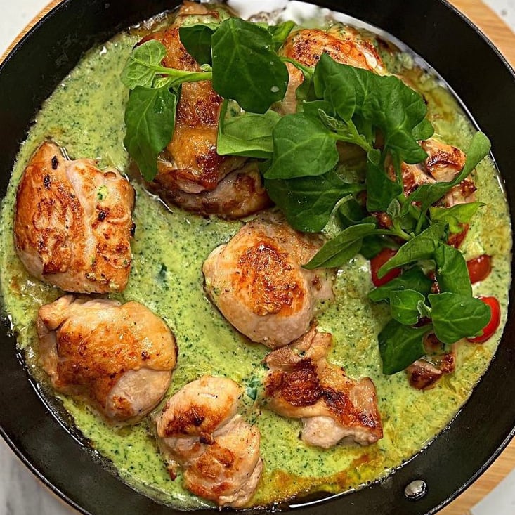 Photo of the Thigh with low-carb spinach cream – recipe of Thigh with low-carb spinach cream on DeliRec