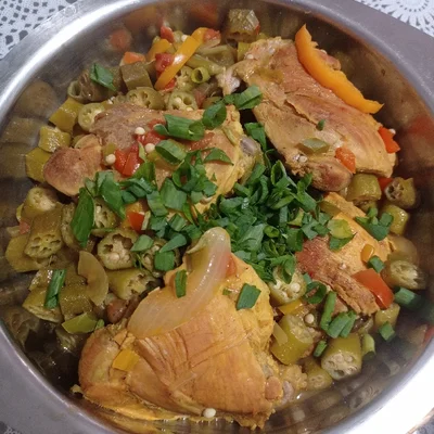 Recipe of Thigh with okra (without any drool) on the DeliRec recipe website