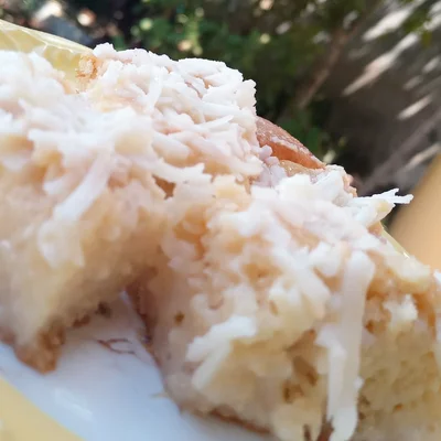Recipe of Coconut iced cake on the DeliRec recipe website