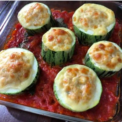 Recipe of Zucchini stuffed with meat on the DeliRec recipe website