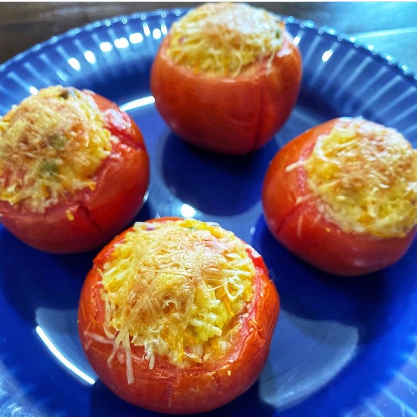 Foto da Tomate recheado com couscous marroquino - receita de Tomate recheado com couscous marroquino no DeliRec
