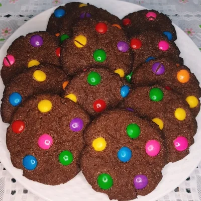 Recette de Biscuits nappés chocolat noir sur le site de recettes DeliRec