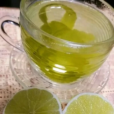 Recette de thé au citron sur le site de recettes DeliRec