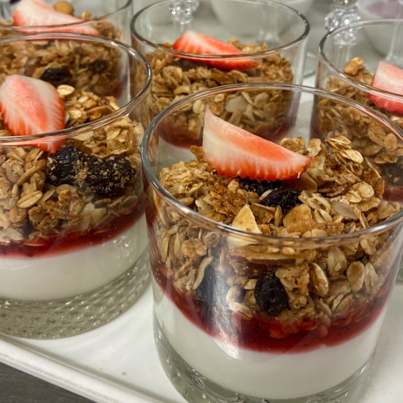 Photo of the Diet Verrine Yogurt with Jam and Granola – recipe of Diet Verrine Yogurt with Jam and Granola on DeliRec