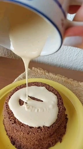 Photo of the 3-minute healthy cupcake with protein syrup – recipe of 3-minute healthy cupcake with protein syrup on DeliRec