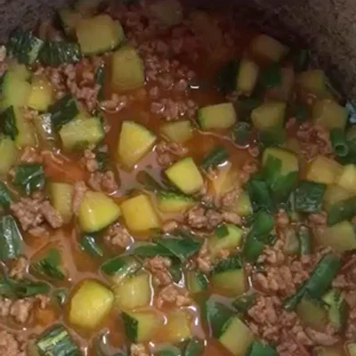 Recipe of Ground beef with green zucchini on the DeliRec recipe website