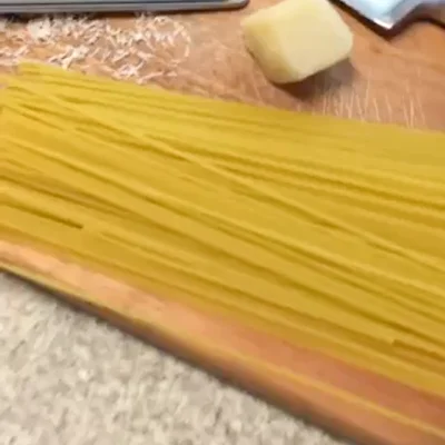 Recipe of Spaghetti carbonara (Original) on the DeliRec recipe website