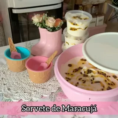 Receita de Sorvete de Maracujá caseiro no site de receitas DeliRec