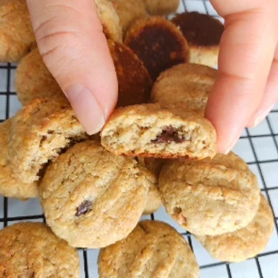 Recipe of Vegan Chestnut Cookie with Chocolate Chips on the DeliRec recipe website