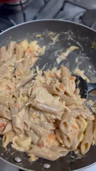 Photo of the Wholemeal penne in chicken sauce with cottage cheese – recipe of Wholemeal penne in chicken sauce with cottage cheese on DeliRec