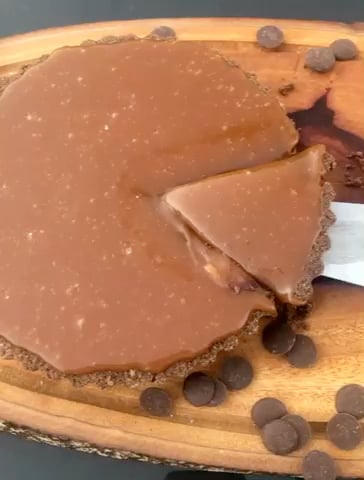 Foto da Torta de chocolate e caramelo salgado - receita de Torta de chocolate e caramelo salgado no DeliRec