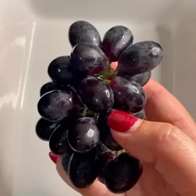 Recipe of oven-baked grapes on the DeliRec recipe website