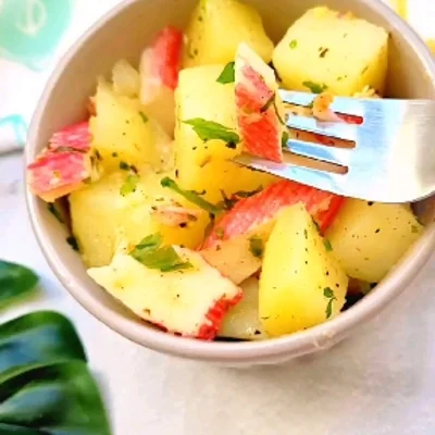 Recipe of Potato Salad with Kani on the DeliRec recipe website
