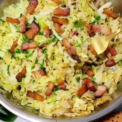 Recipe of Braised Cabbage with Bacon on the DeliRec recipe website