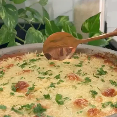 Recipe of Creamy chicken in frying pan on the DeliRec recipe website