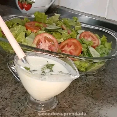 Receita de Salada com molho de yogurte  no site de receitas DeliRec