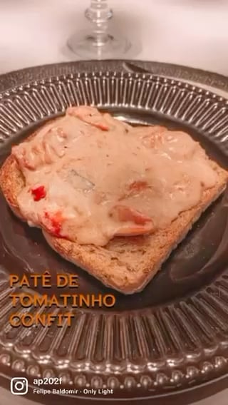 Foto da Patê de tomatinho confit  - receita de Patê de tomatinho confit  no DeliRec