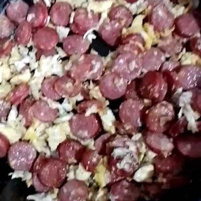 Recipe of Sausage with scrambled egg on the DeliRec recipe website