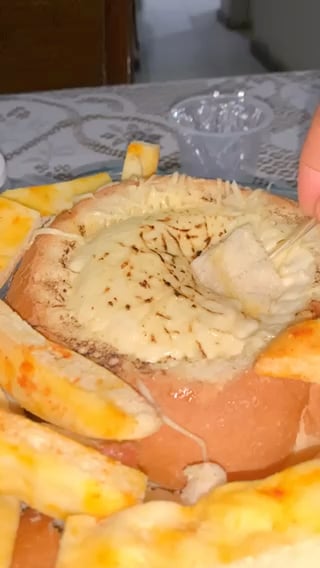 Photo of the Cheese Fondue on Italian Bread – recipe of Cheese Fondue on Italian Bread on DeliRec