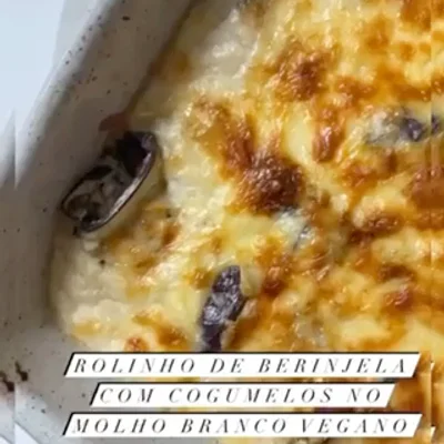 Recipe of Eggplant roll with mushroom in white vegan sauce on the DeliRec recipe website